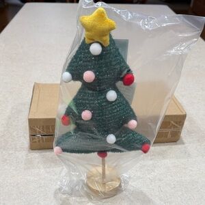 NIB NWT Festive Green Holiday Tree with Yellow Star Topper